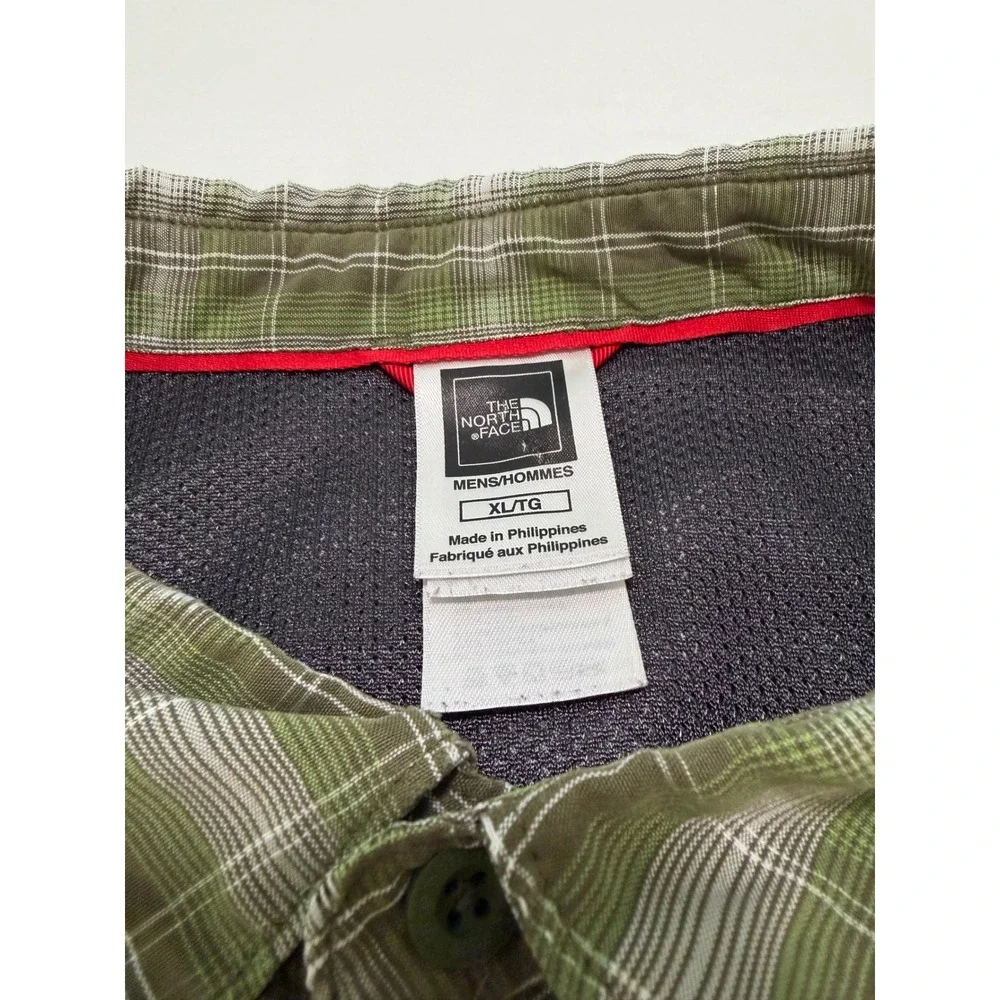 The North Face Mens XL Green Plaid Long Sleeve Ventilated Hiking Button Down